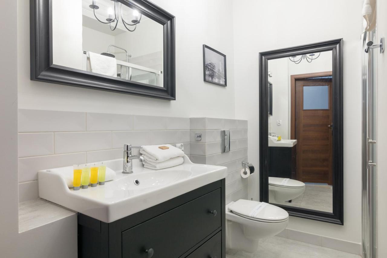 ורשה Jezuicka Old Town Pleasant Apartment מראה חיצוני תמונה